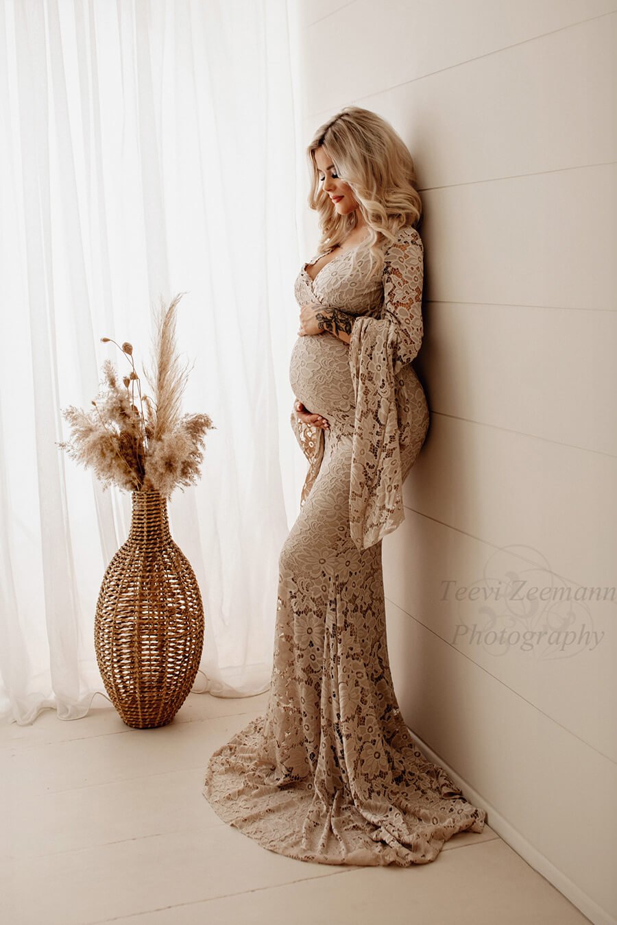 Lace maternity dress canada best sale